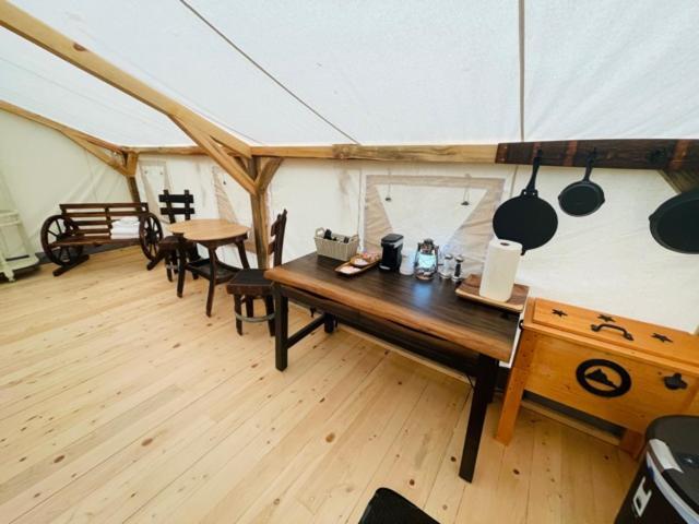 Umpqua'S Last Resort - Wilderness Cabins, Rv Park & Glamping Idleyld Park Εξωτερικό φωτογραφία