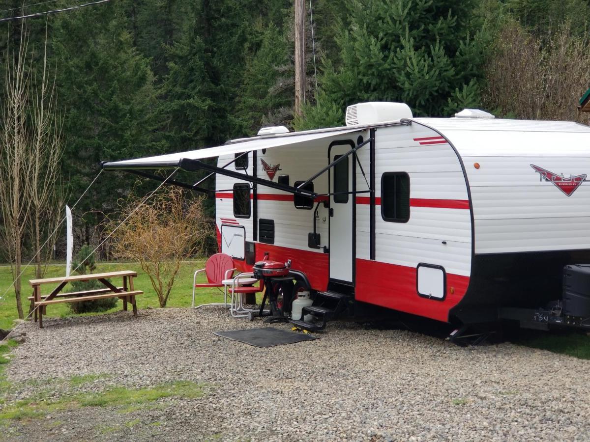 Umpqua'S Last Resort - Wilderness Cabins, Rv Park & Glamping Idleyld Park Εξωτερικό φωτογραφία