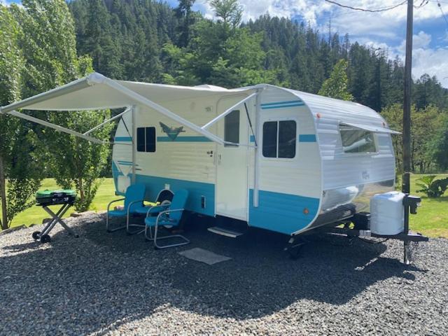 Umpqua'S Last Resort - Wilderness Cabins, Rv Park & Glamping Idleyld Park Εξωτερικό φωτογραφία