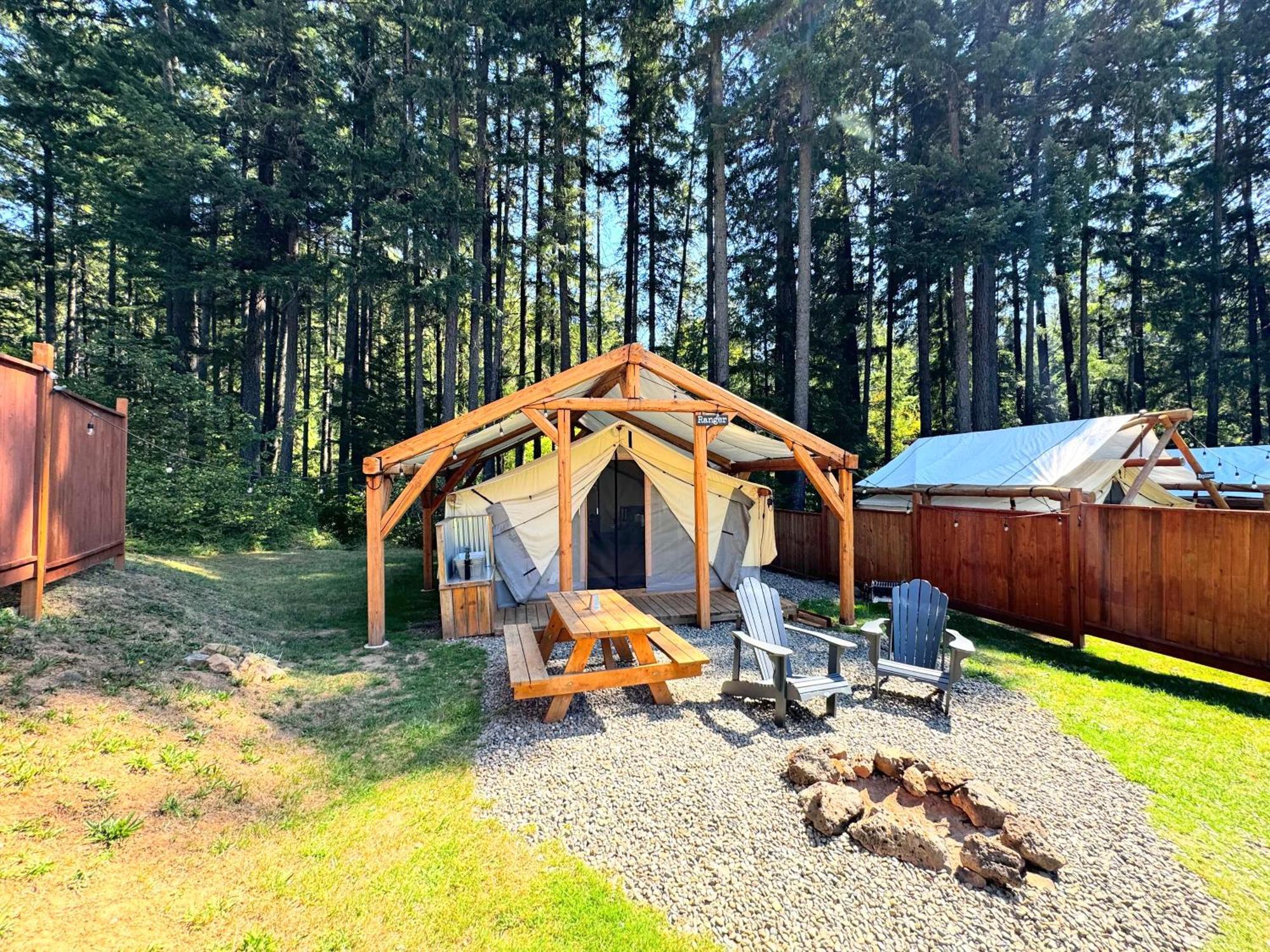 Umpqua'S Last Resort - Wilderness Cabins, Rv Park & Glamping Idleyld Park Εξωτερικό φωτογραφία