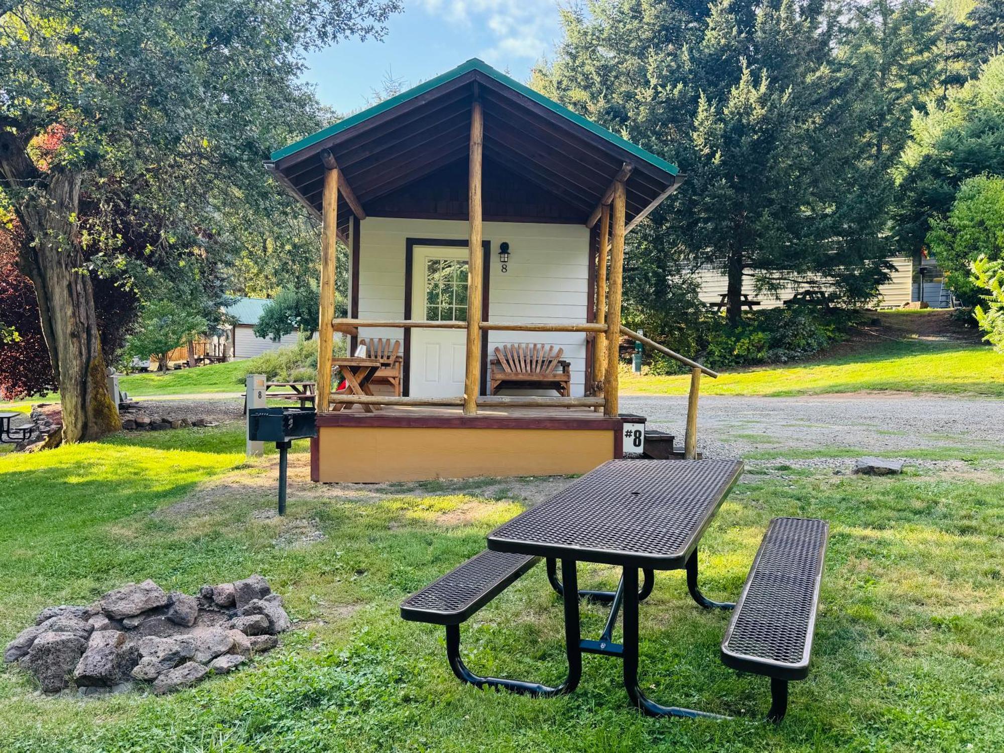 Umpqua'S Last Resort - Wilderness Cabins, Rv Park & Glamping Idleyld Park Εξωτερικό φωτογραφία