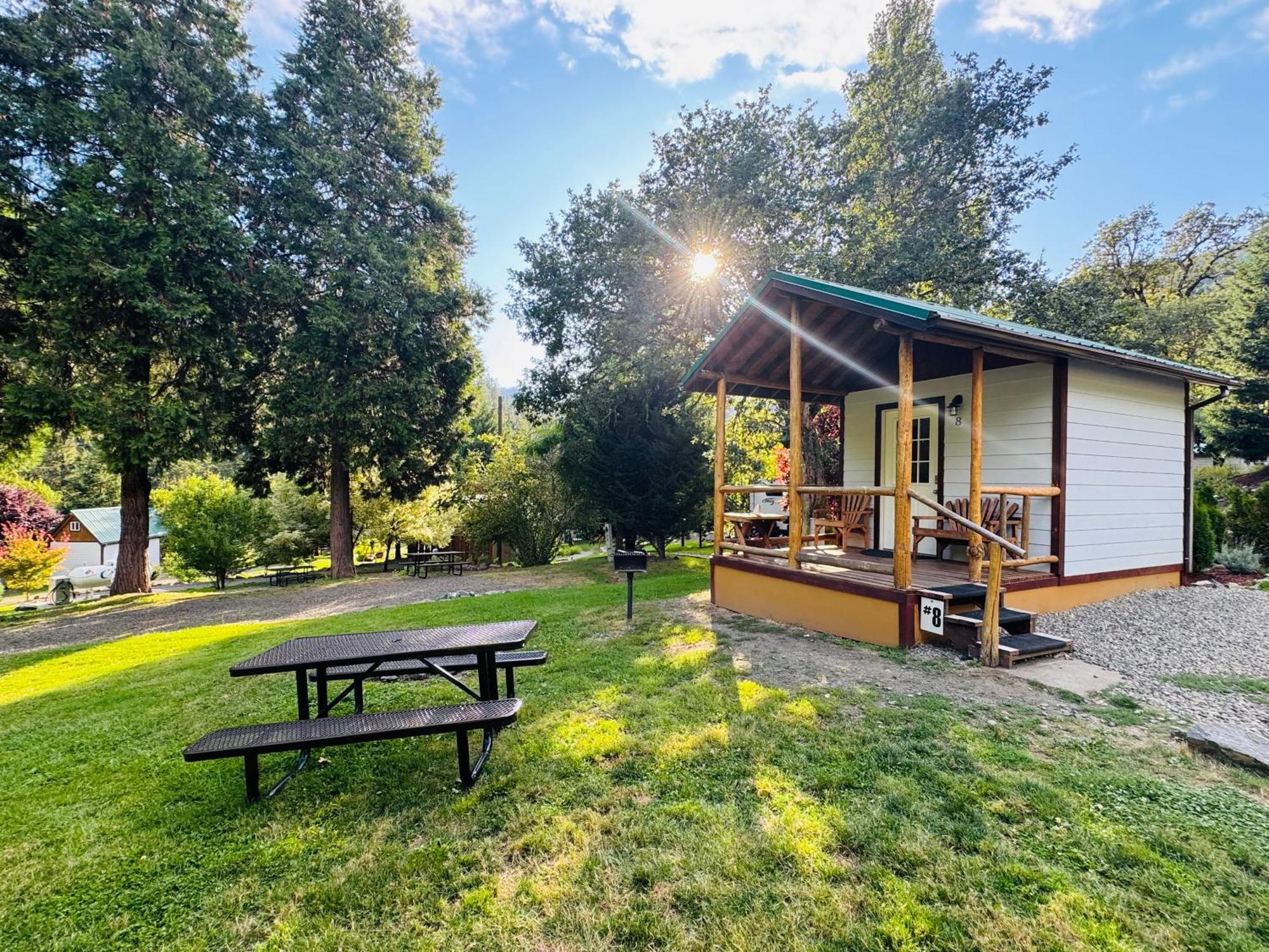 Umpqua'S Last Resort - Wilderness Cabins, Rv Park & Glamping Idleyld Park Εξωτερικό φωτογραφία