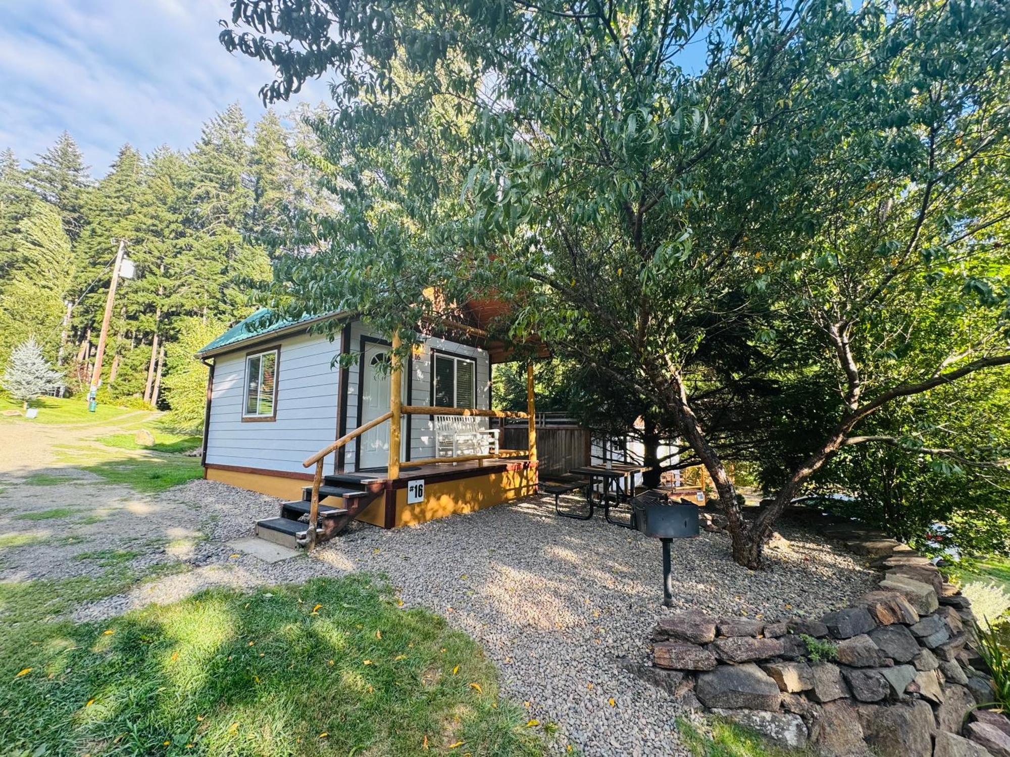 Umpqua'S Last Resort - Wilderness Cabins, Rv Park & Glamping Idleyld Park Εξωτερικό φωτογραφία