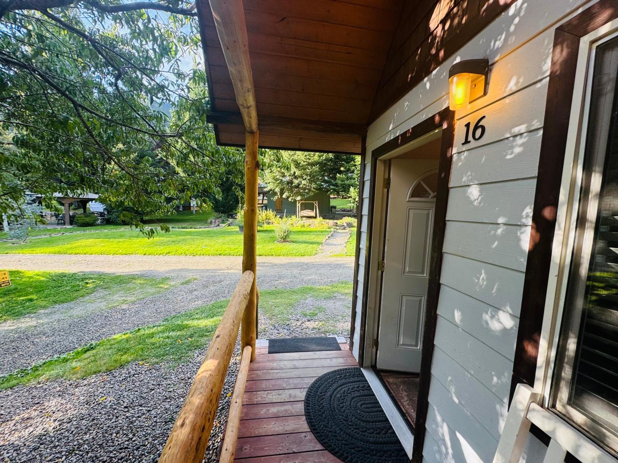 Umpqua'S Last Resort - Wilderness Cabins, Rv Park & Glamping Idleyld Park Εξωτερικό φωτογραφία