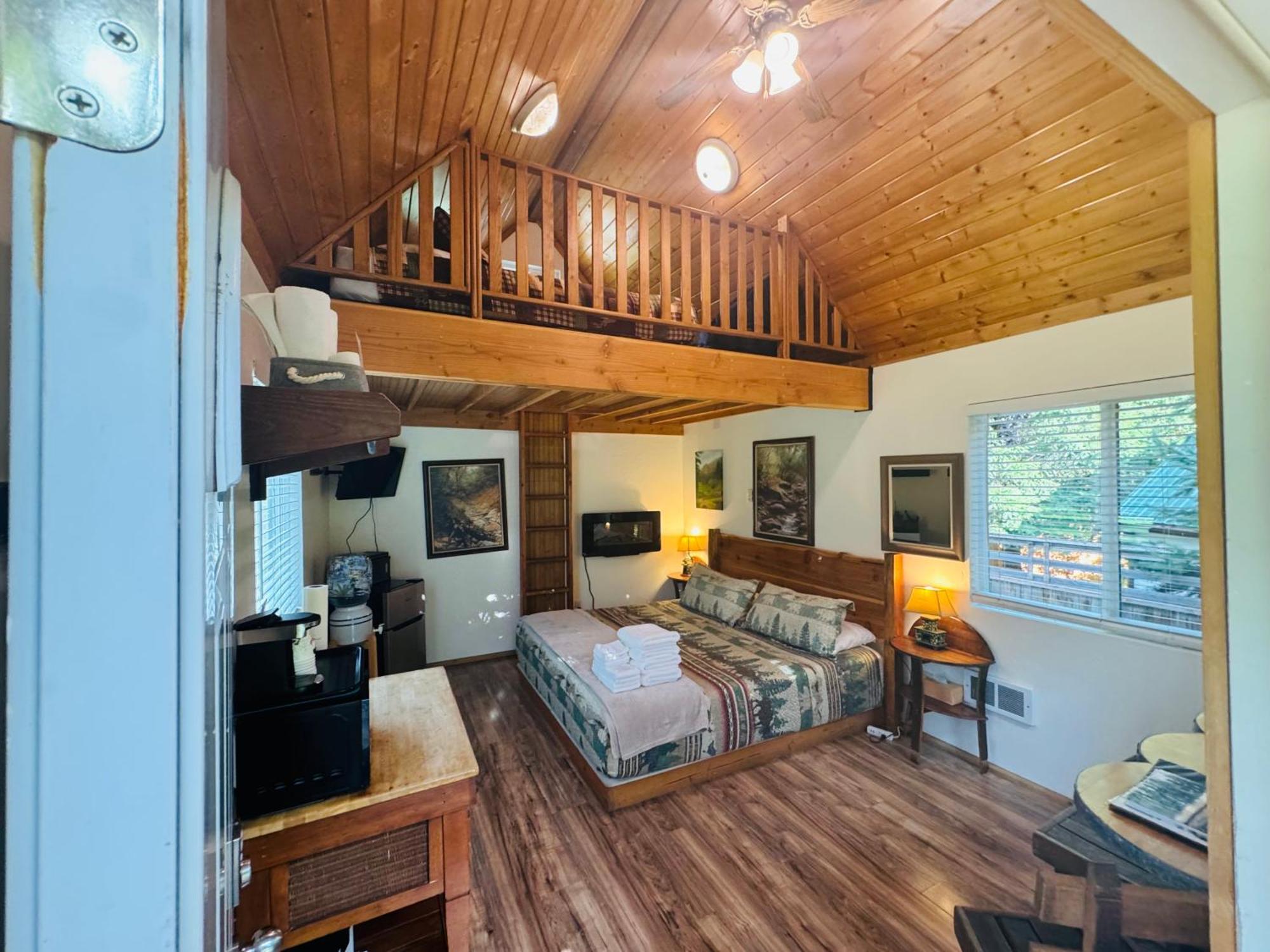 Umpqua'S Last Resort - Wilderness Cabins, Rv Park & Glamping Idleyld Park Εξωτερικό φωτογραφία