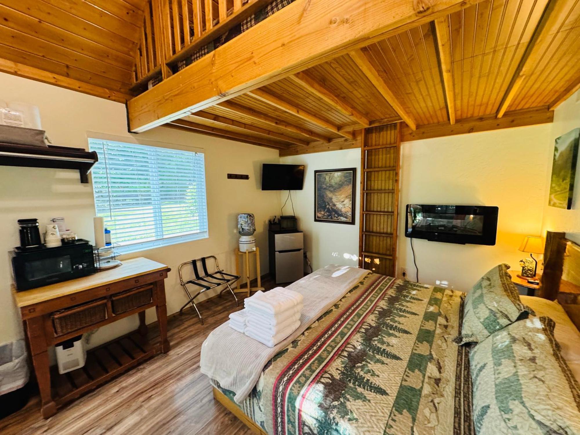 Umpqua'S Last Resort - Wilderness Cabins, Rv Park & Glamping Idleyld Park Εξωτερικό φωτογραφία